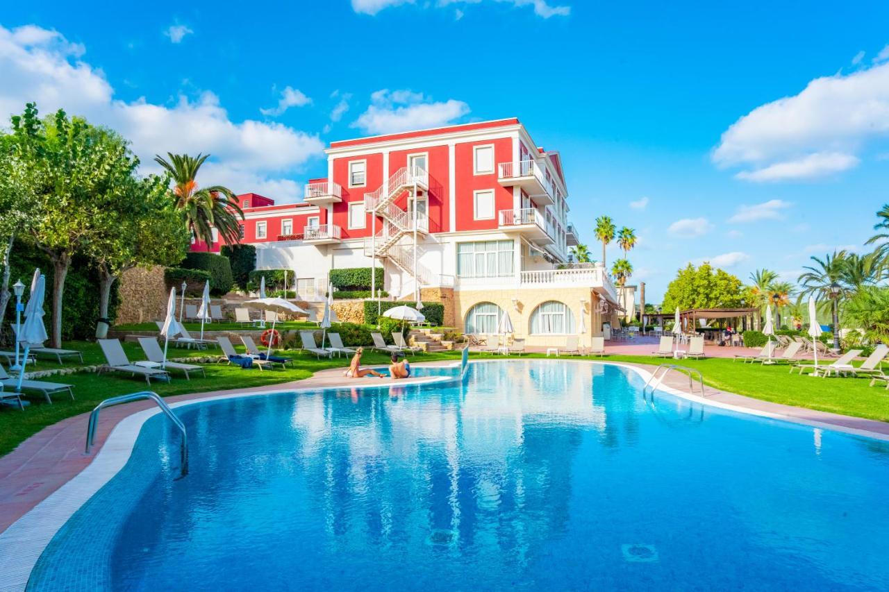 Seth Port Mahon Hotel Екстериор снимка