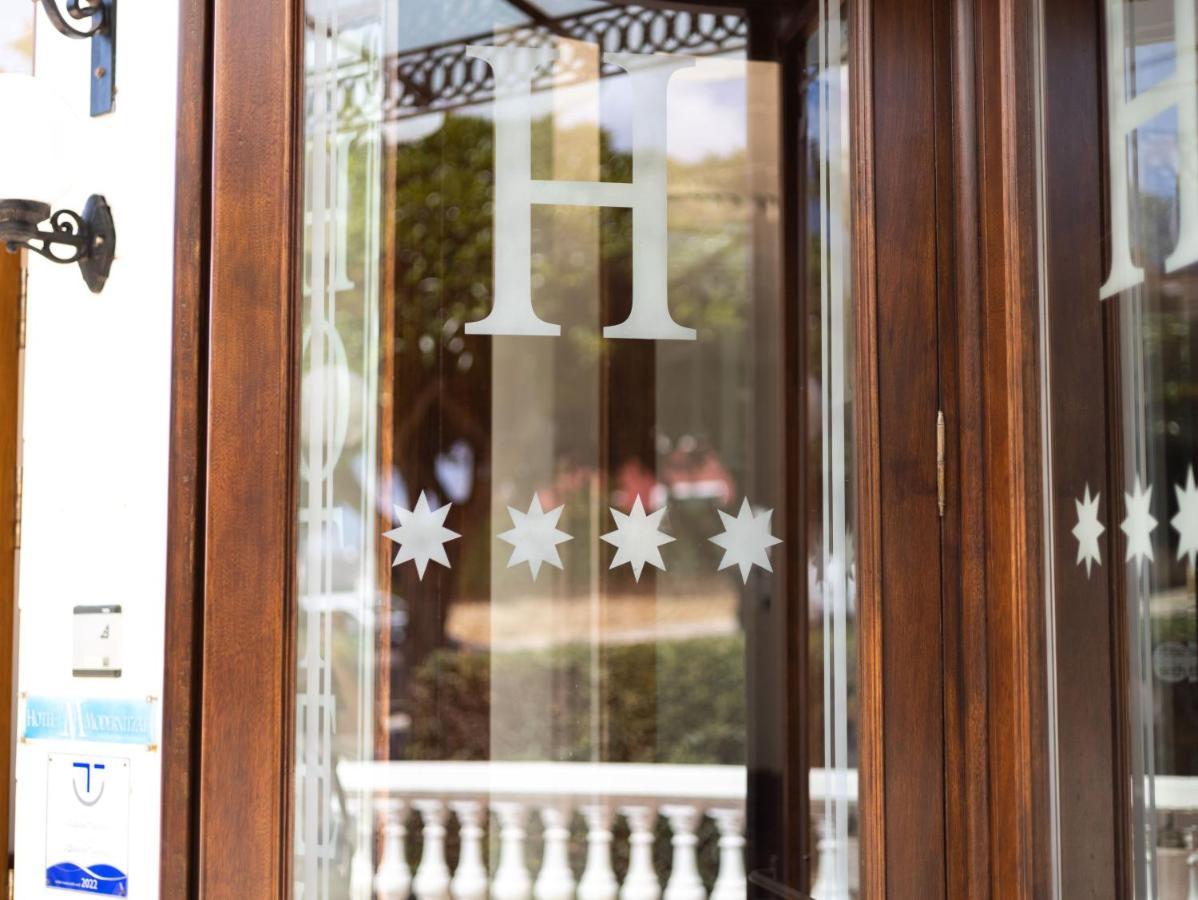 Seth Port Mahon Hotel Екстериор снимка