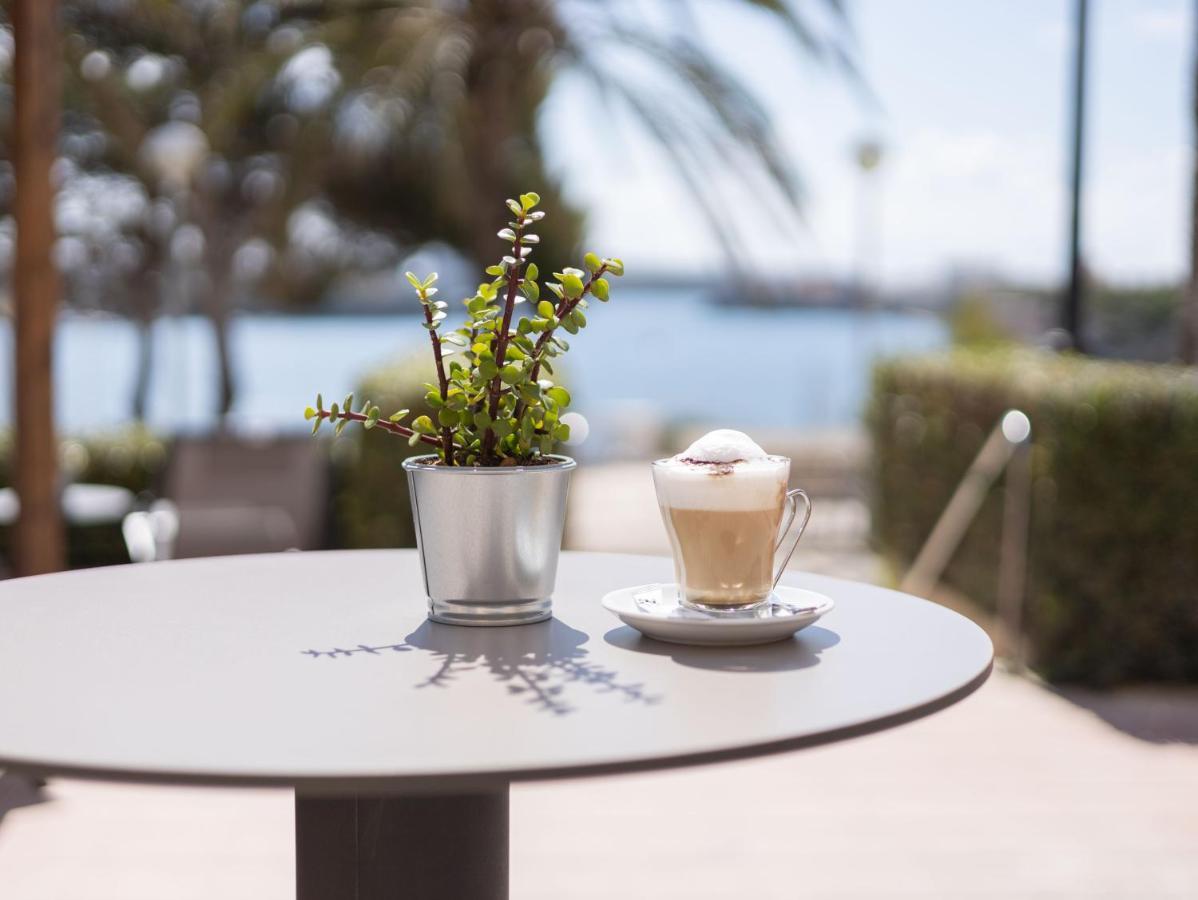 Seth Port Mahon Hotel Екстериор снимка